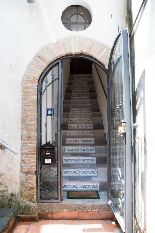 B&B Palazzo Fruscione Salerno Kültér fotó